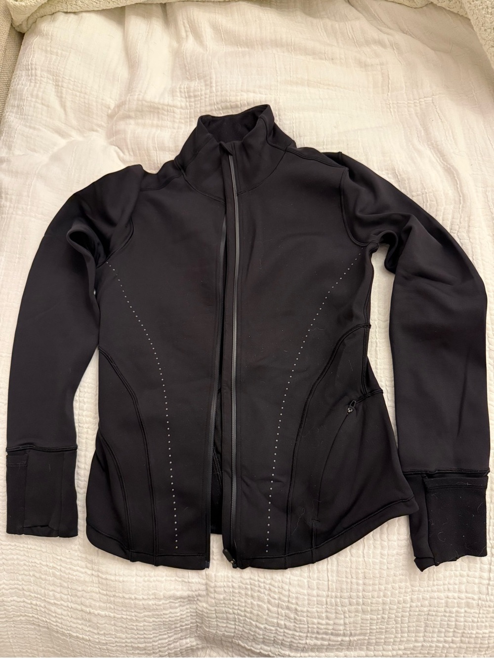 Lululemon size 2 Black Women’s fitted Zip-Up Performance Jacket